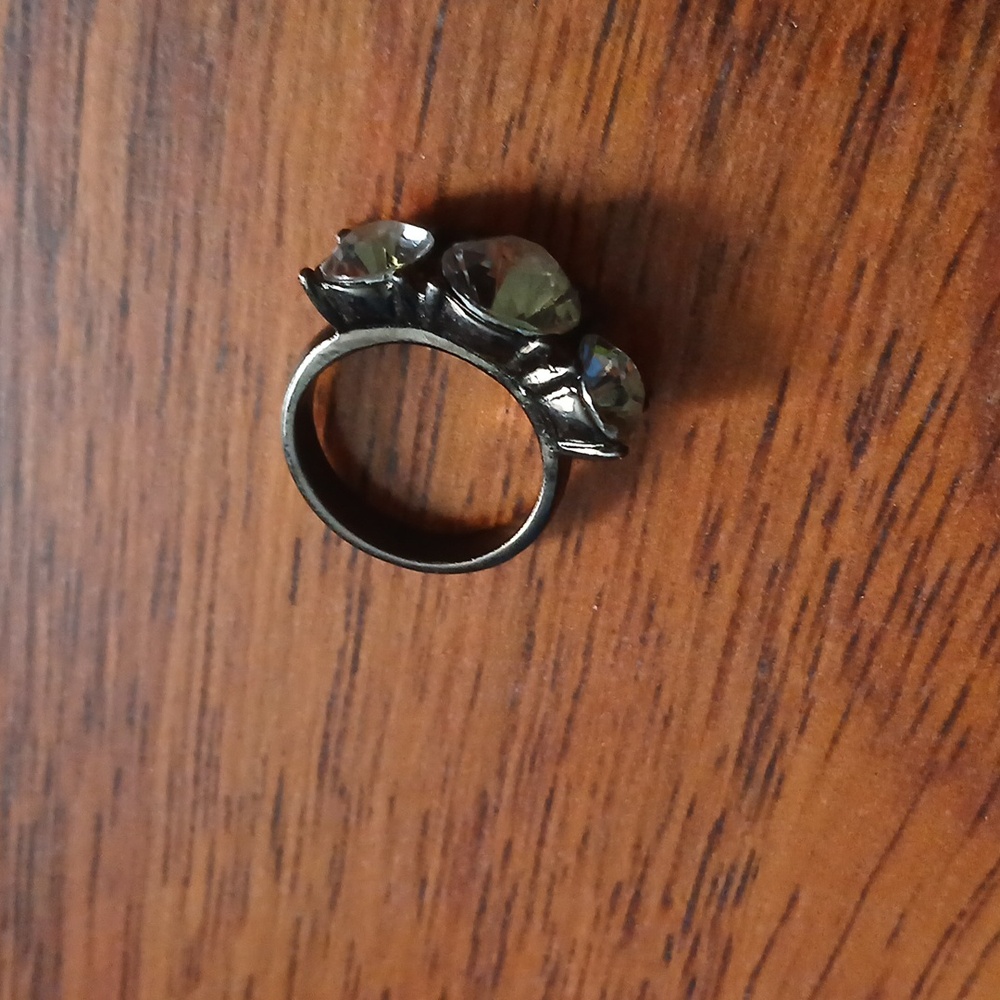 Ring - Picture 4 of 6